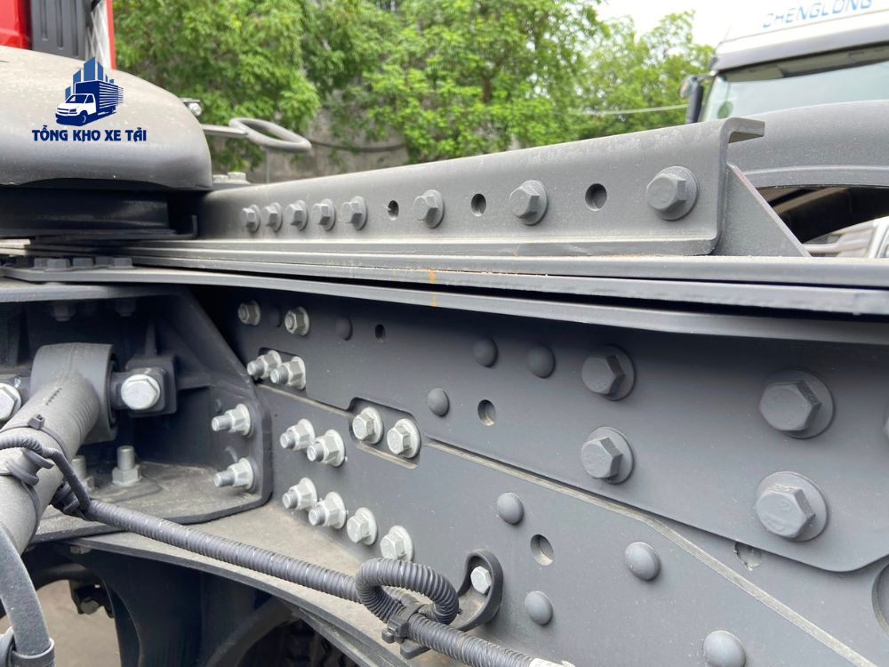 Đầu Kéo Chenglong H7 Pro 470Hp - Cầu Dầu